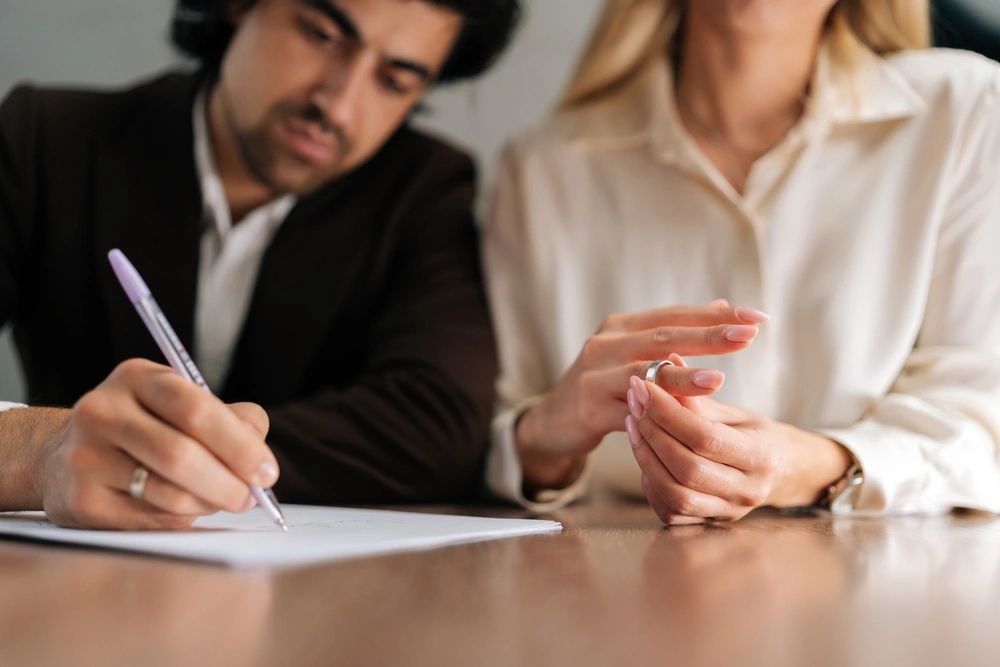 Desk divorces in edmonton simplifying your separation